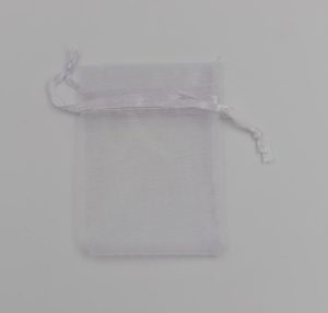 שקיות אורגנזה בלבן, 15 על 23 ס"מ.