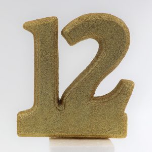 סיפרה 12 עומדת